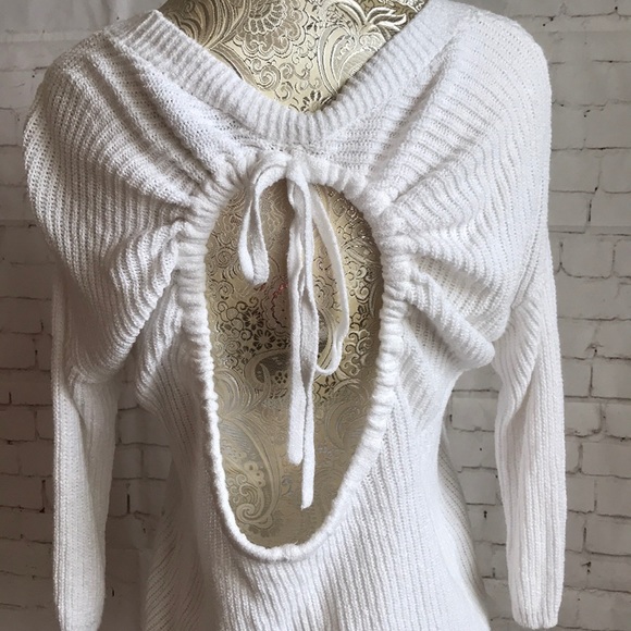 Express open back sweater in XS - Picture 6 of 12